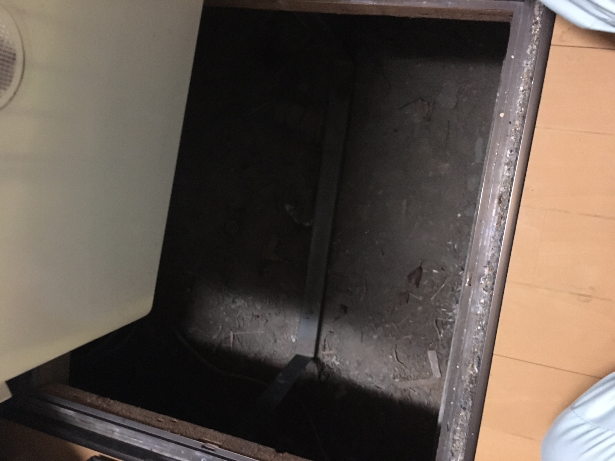 T.U のネズミ駆除施工事例